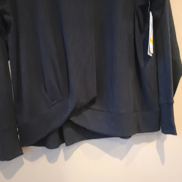 NWT Zella actiwear women's sz.1X black with metallic fabrics( E) - Picture 3 of 12